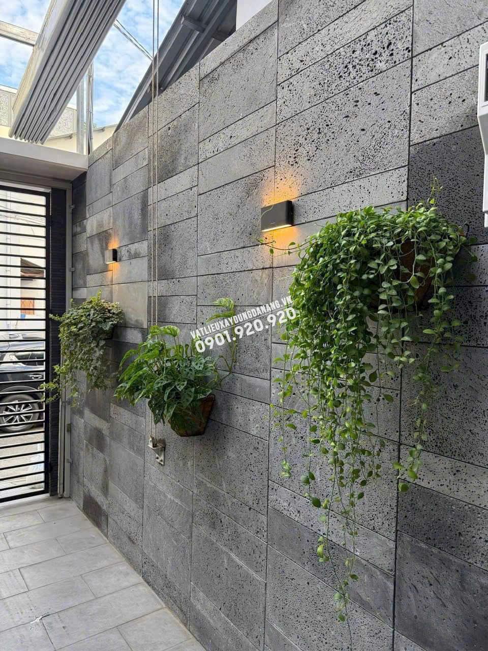 Đá ong xám ốp tường