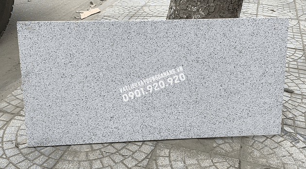 Đá Granite Trắng Băm Mặt Khổ Lớn Lát Nền Sân Vườn - Phố Đá Đẹp