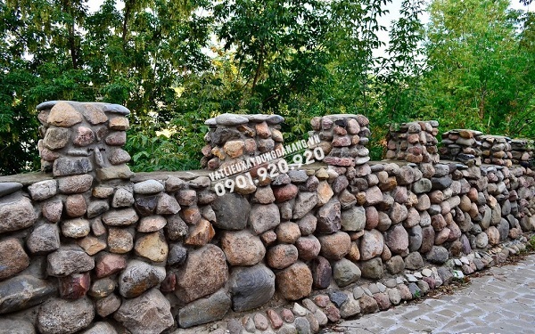 tường rào đá tự nhiên