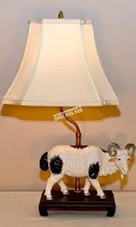 Bài trí biểu tượng con dê cho tết Ất Mùi 2015