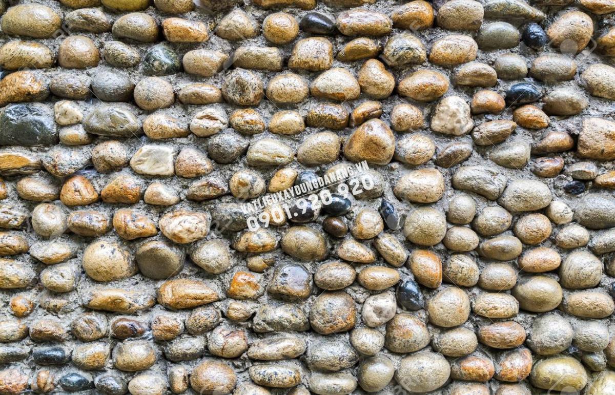 Đá cuội nhỏ ốp tường hàng rào