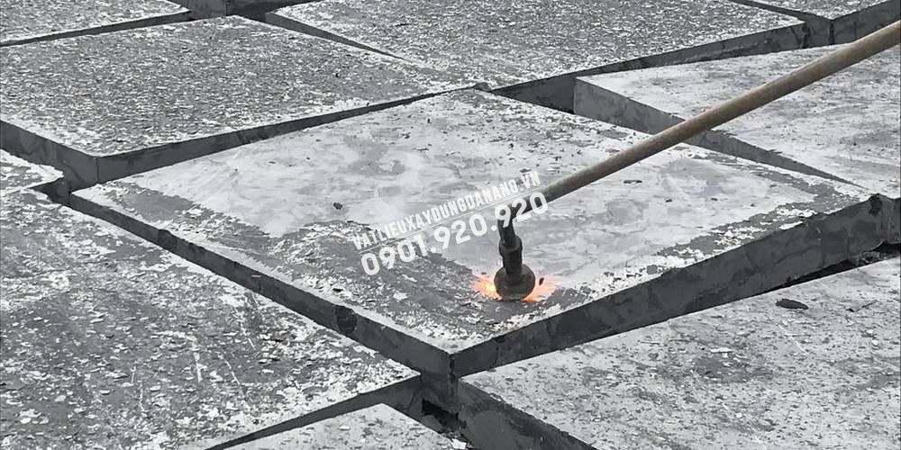 Đá Xanh Đen Thanh Hóa Khò Lửa Lát Sân Vườn