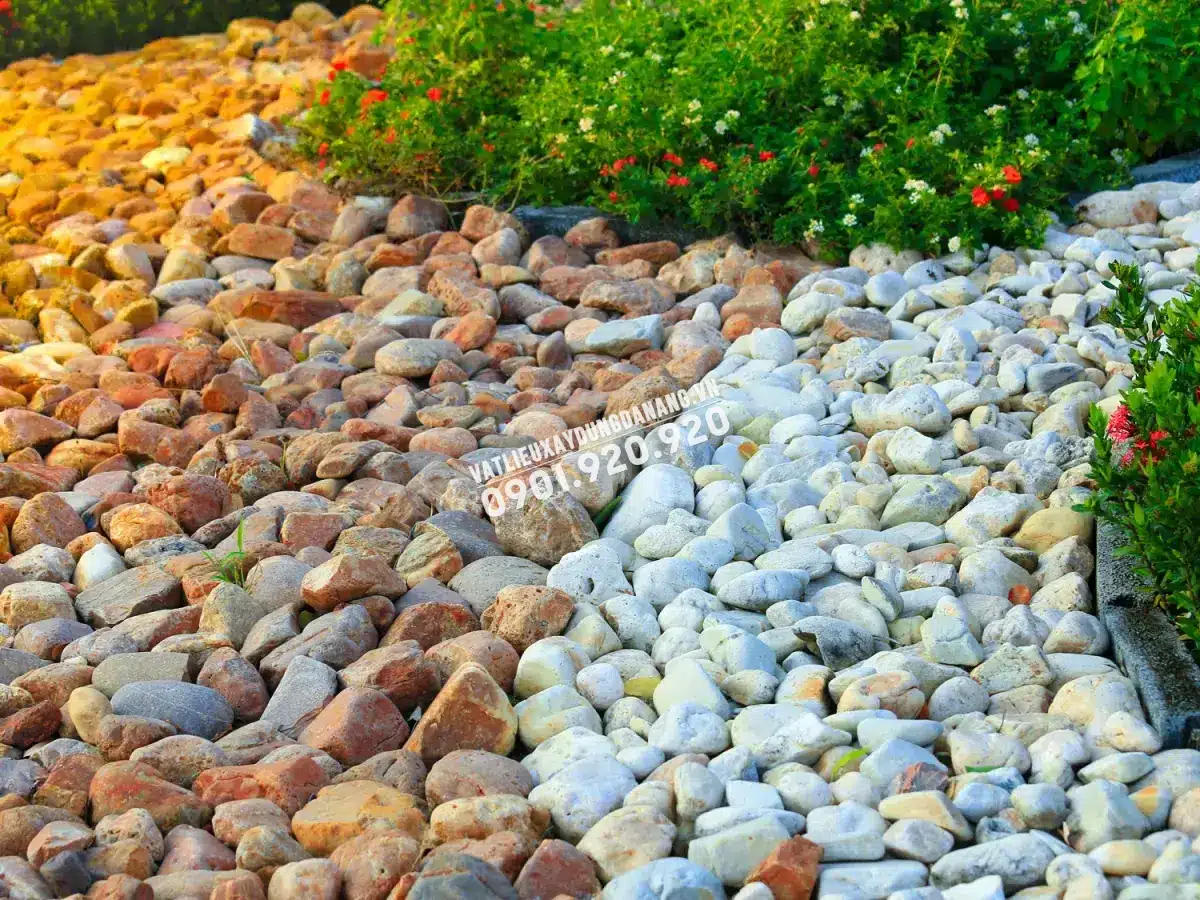 Sỏi lớn trang trí sân vườn Sỏi lớn trang trí sân vườn
