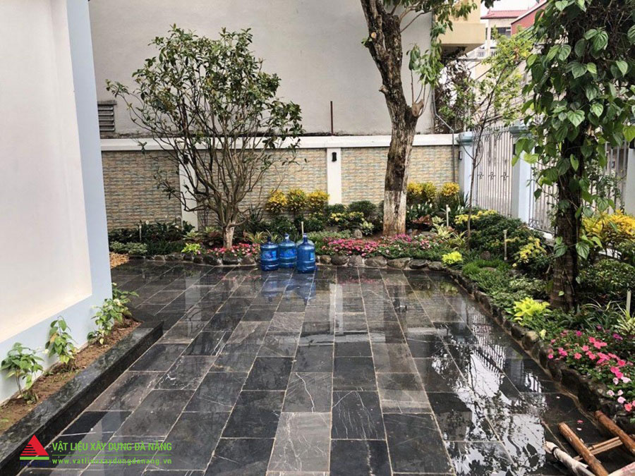 Giá nhân công lát đá Marble và Granite tương đối cao