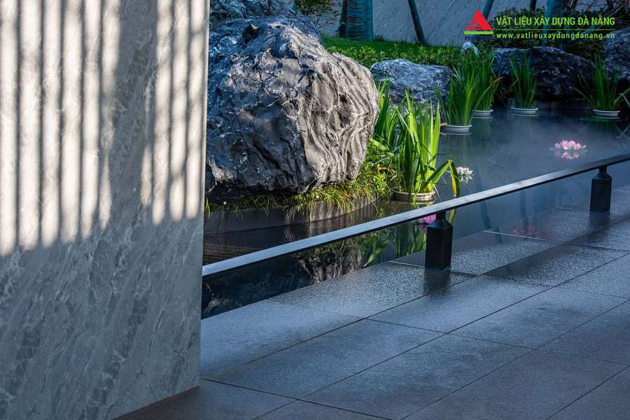 Đá xanh phù hợp với mọi cảnh quan sân vườn