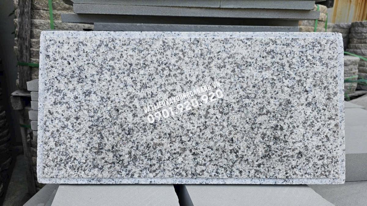 Đá granite trắng băm mài viền