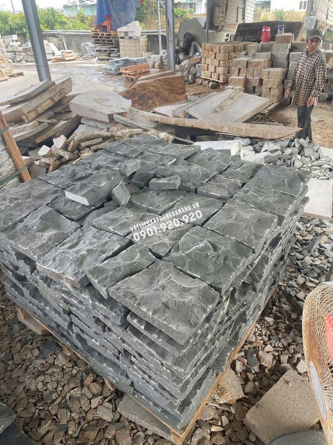 Đá xanh tẩy bóc quy cách rối