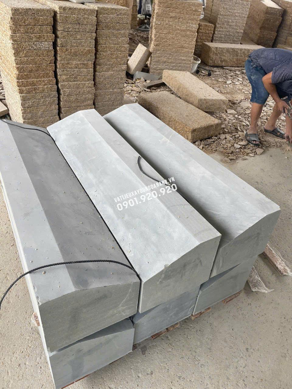 Đá sa thạch bó vỉa Đá sa thạch bó vỉa